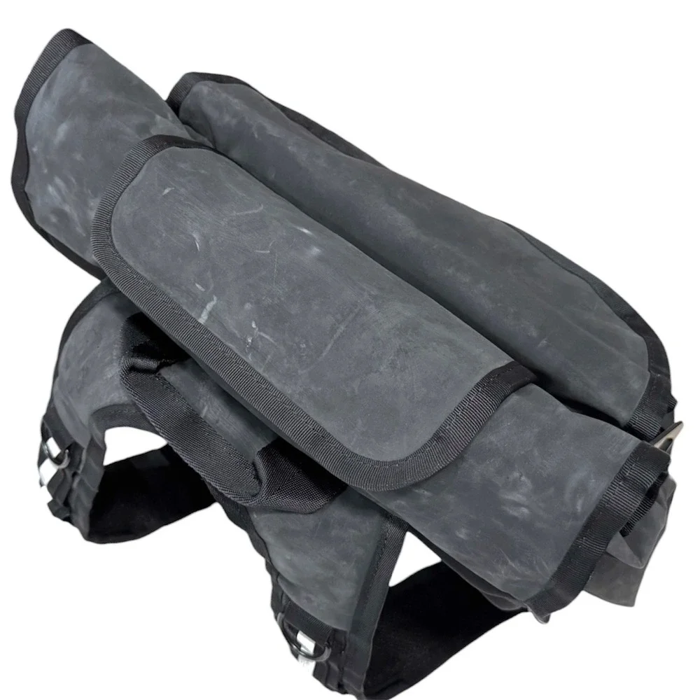 Chrome Industries Bravo 2.0 rolltop backpack weather-resistant - 20 to 32 liters
